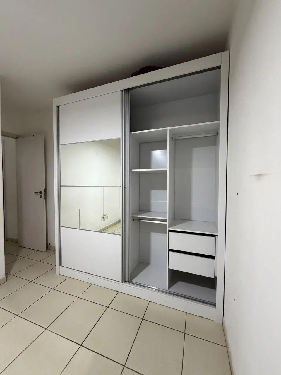 Guarda roupa 2 portas  - Foto 5