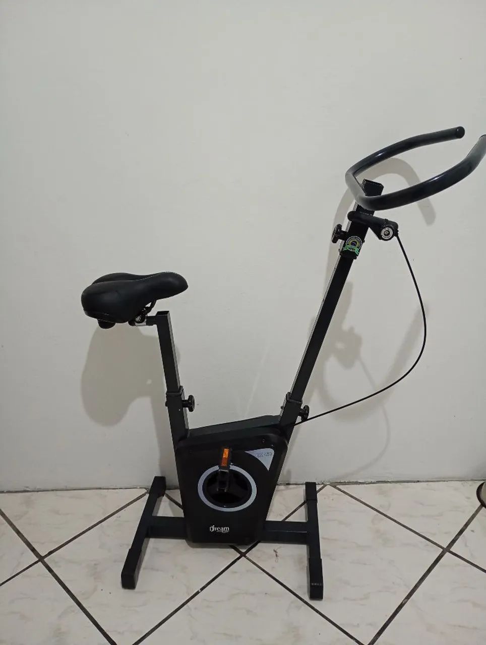 Bicicleta Ergométrica Vertical Dream Fitness EX 450