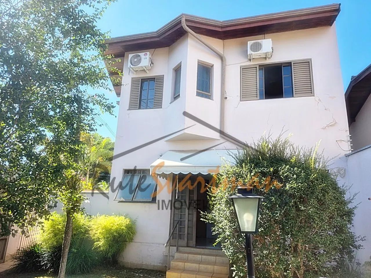 Sobrado - planta diferenciada - 3 dorms (1 suite)