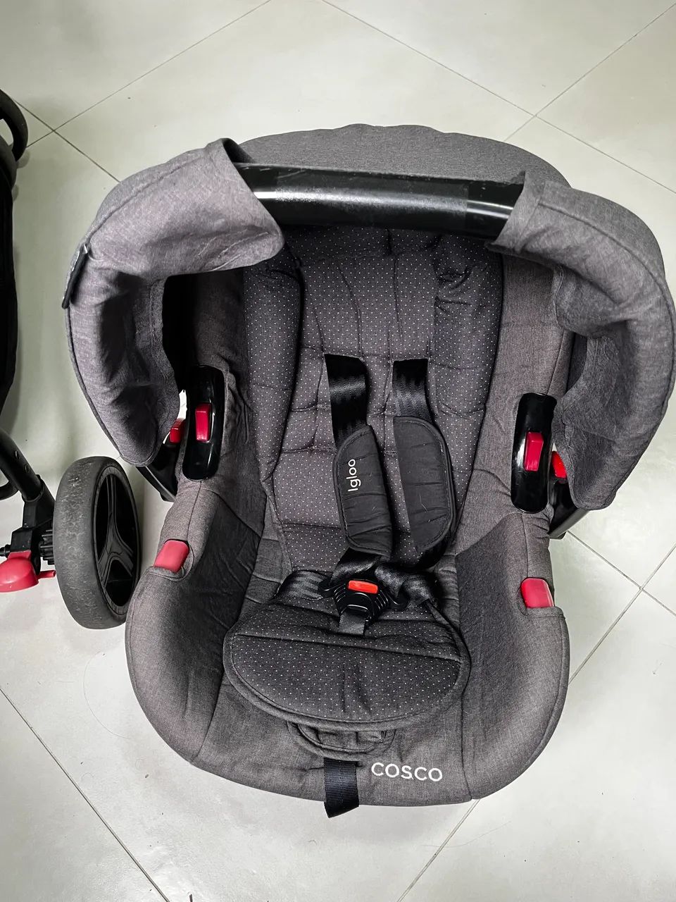 Carrinho de Bebê + Bebê Conforto Cosco - Foto 4