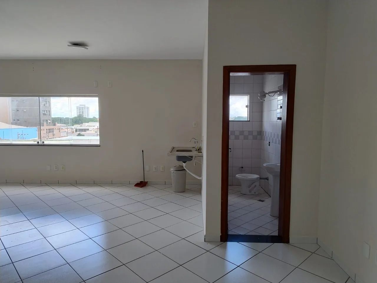 Alugo Sala Comercial - Centro de Indaiatuba  - Foto 4