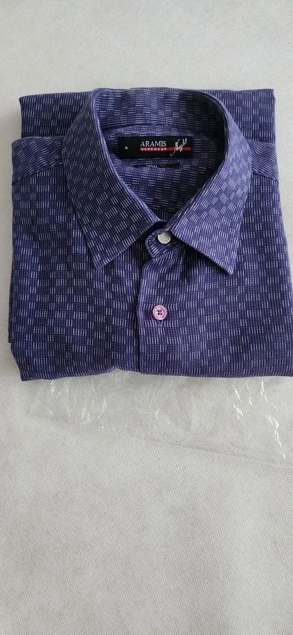 Camisa tamanho médio 