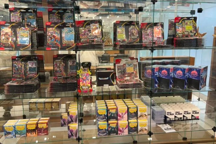 Cartas Pokemon Diversos Lacrados e acessórios 