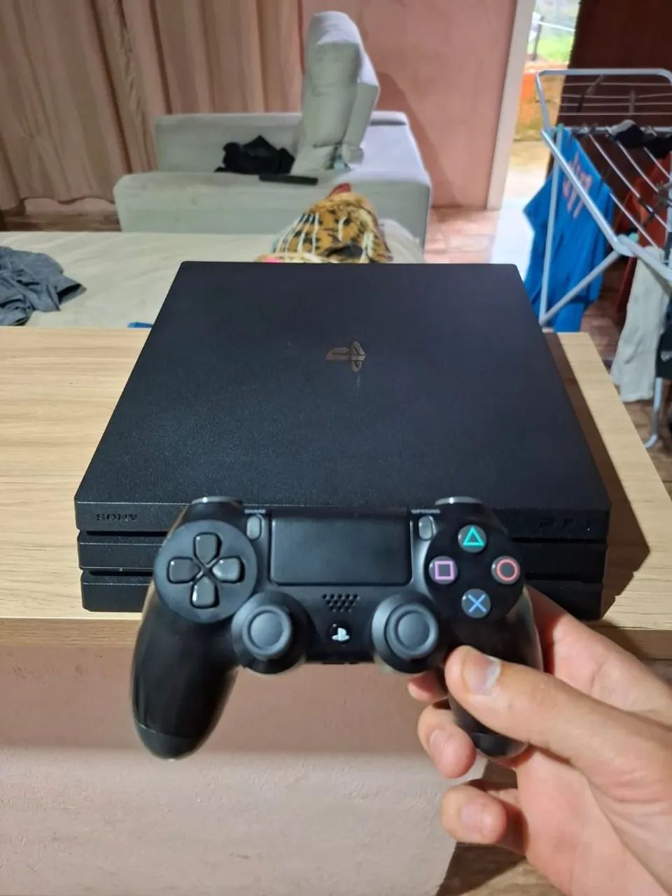 Vendo PS4 PRO  - Foto 3