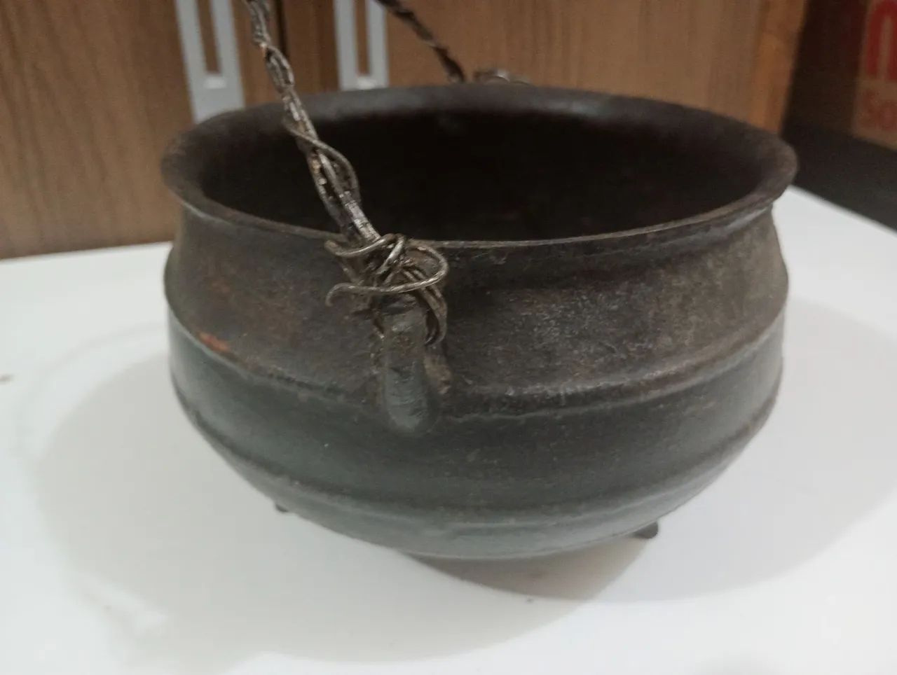 Caldeirão de ferro Bruxinha - Foto 3