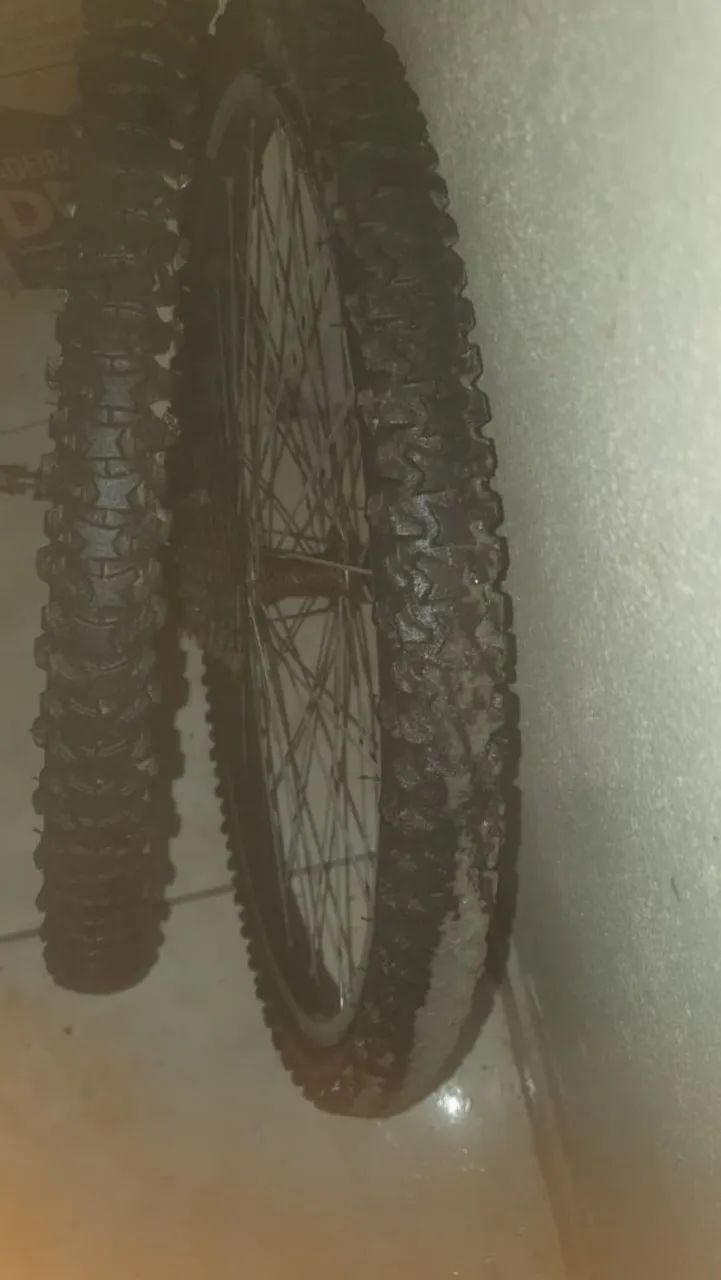 2 Roda boa pena cubo enferrujado 2  - Foto 2