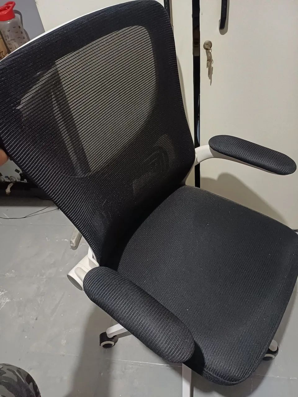 Cadeira ergonômica branca - Foto 3