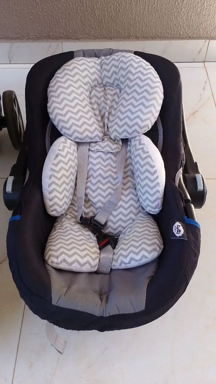Carrinho + Bebê conforto da Tutti Baby usado  - Foto 4