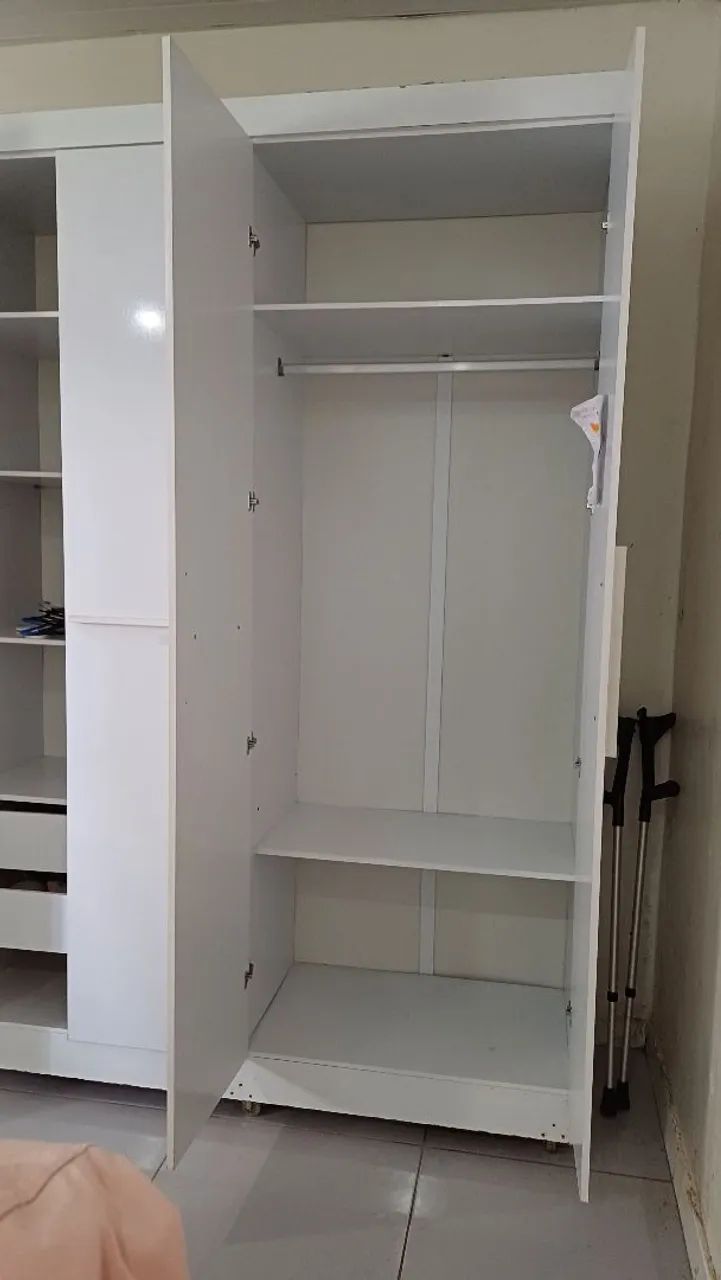 Guarda roupa bem conservado. - Foto 2