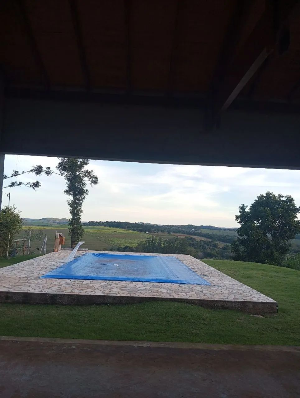 Vendo chácara no Limoeiro.