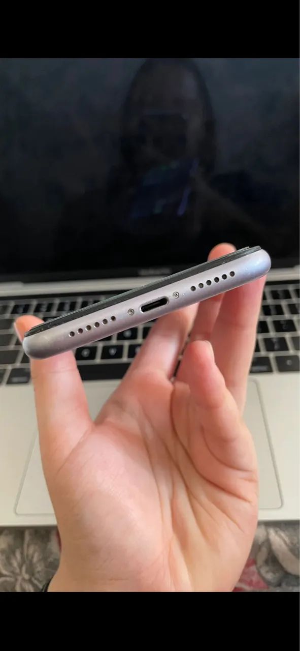 iPhone 11 para retirada de peças 