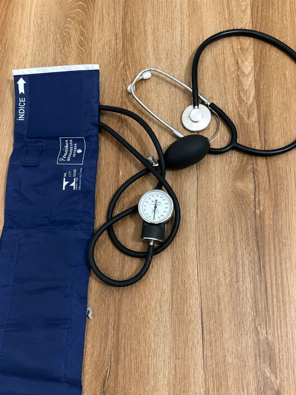 Esfigmomanômetro Aneroide Premium com Estetoscópio - Foto 2
