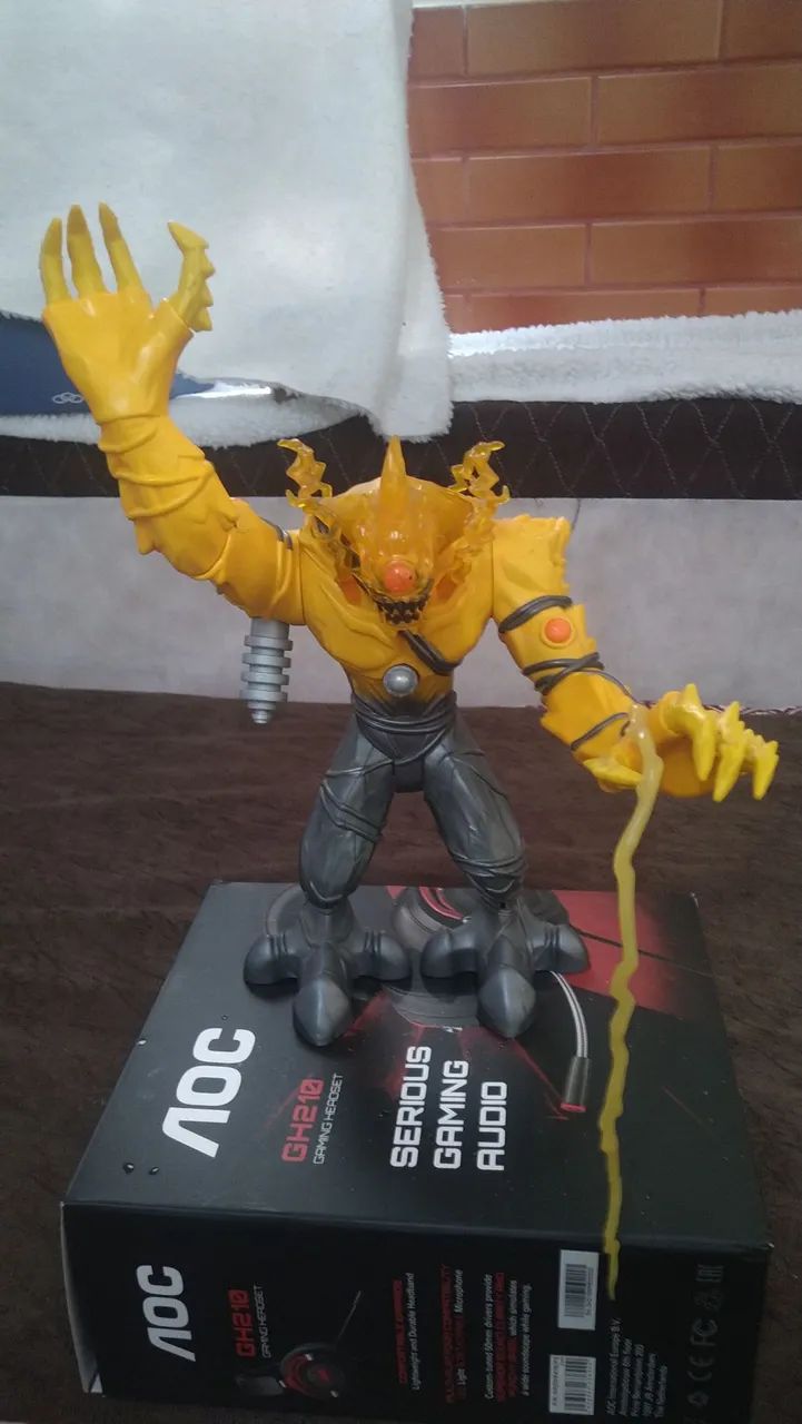 Boneco Elementor elétrico Max Steel - Foto 2