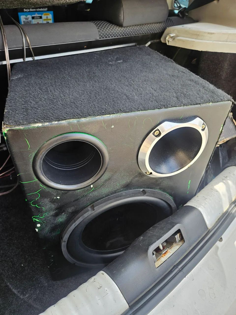 Caixa sub com TI QVS