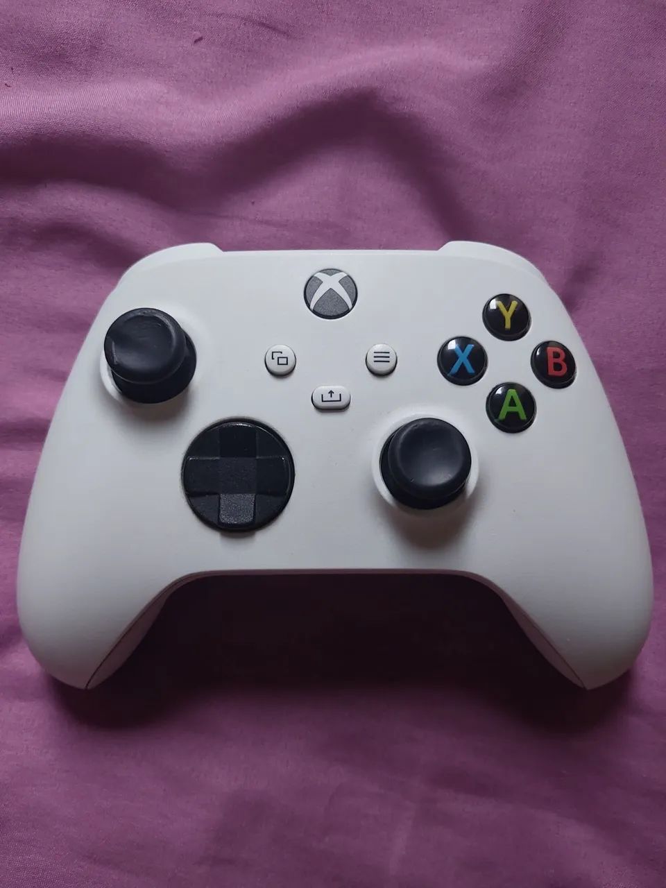 Xbox One S 1TB (All Digital Edition) - Usado - Foto 2