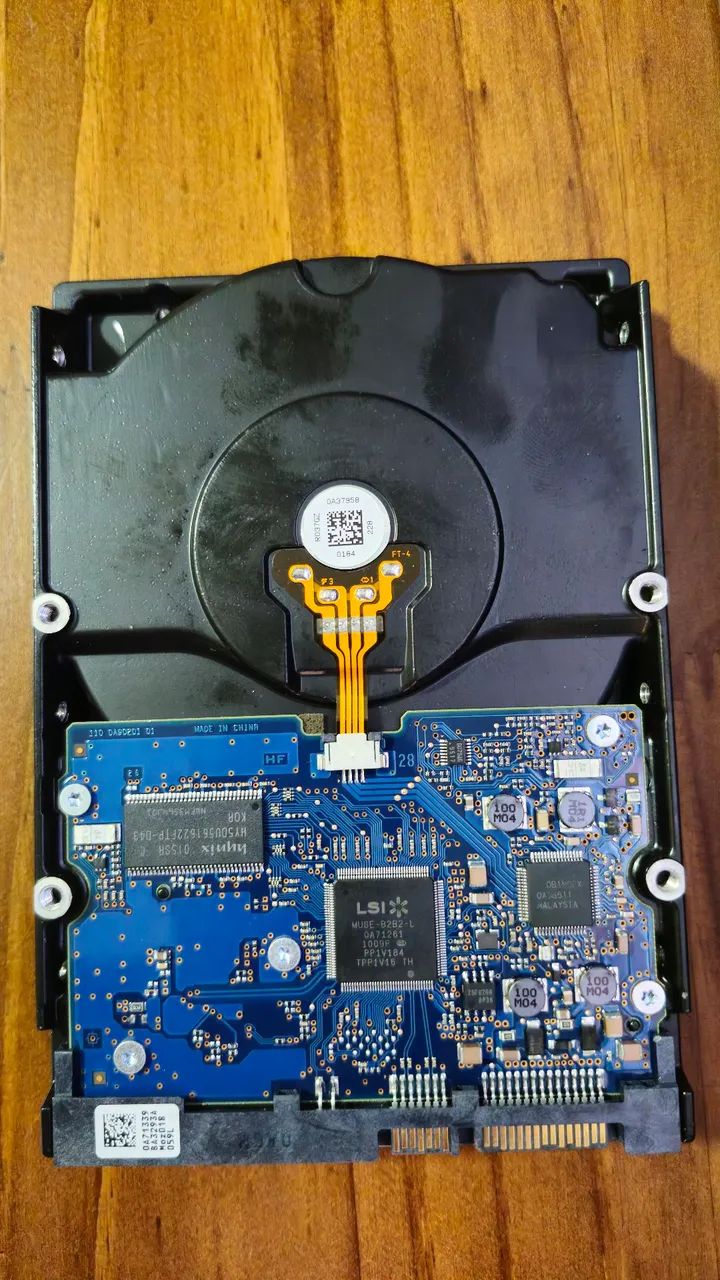 HD Hitashi 2tb sata 3.0 gb/s 7200rpm - Armazenamento - Getúlio
