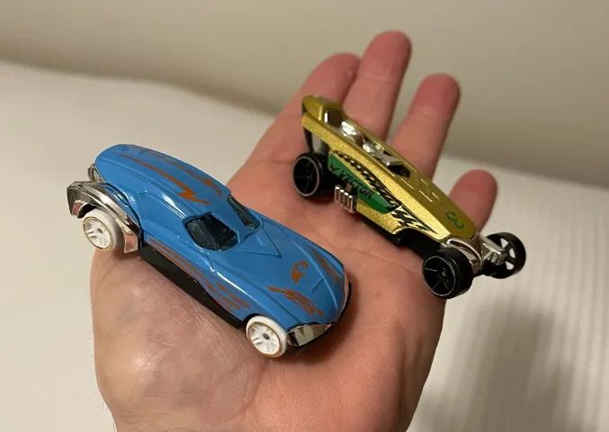 carrinhos de metal Dc Comics Hawkman e carro Aquaman - 2 miniaturas - Foto 2