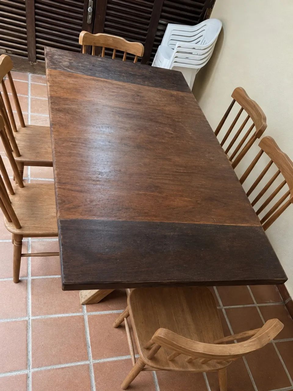 Mesa de ipê roxo e amarelo 