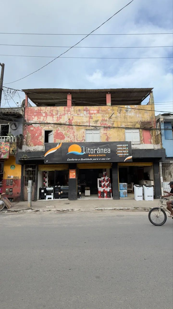 Loja térrea e 3 apartamentos 