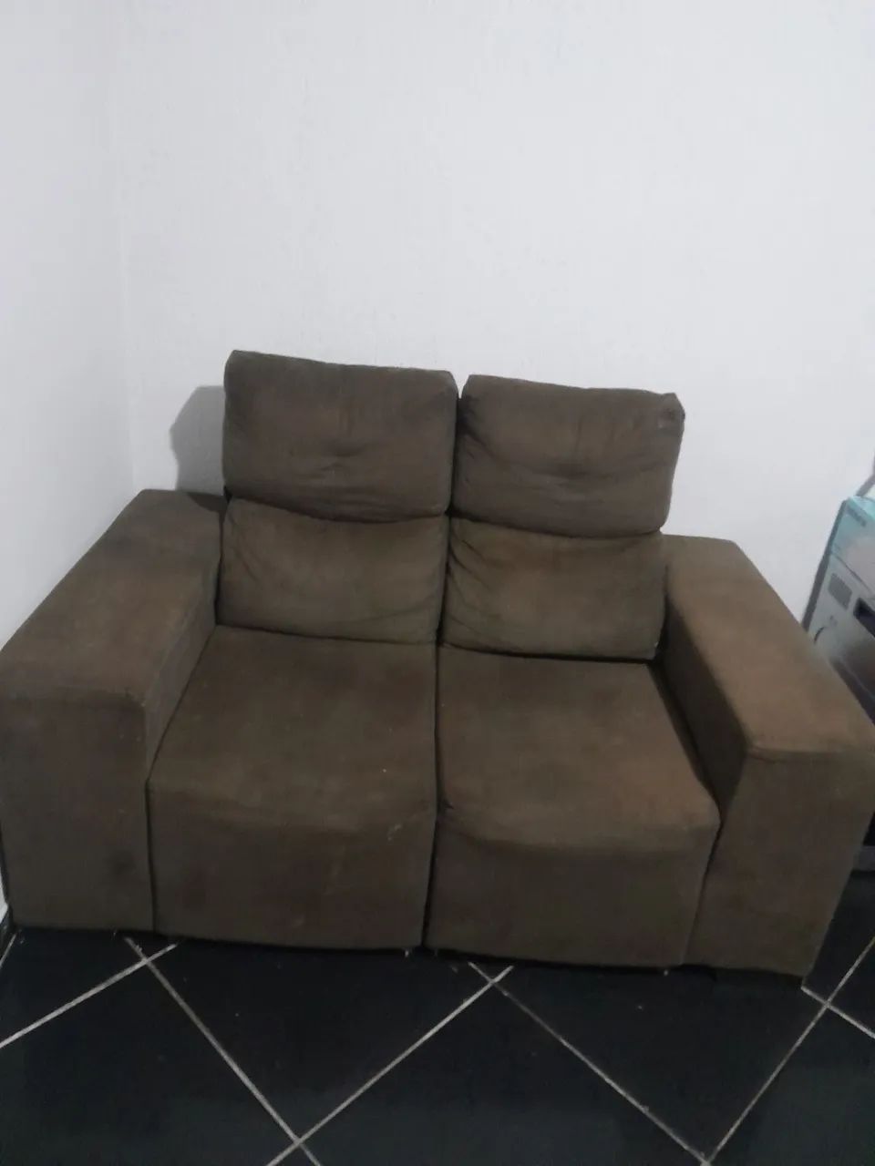 Sofá Retrátil 2 lugares459238863190763521