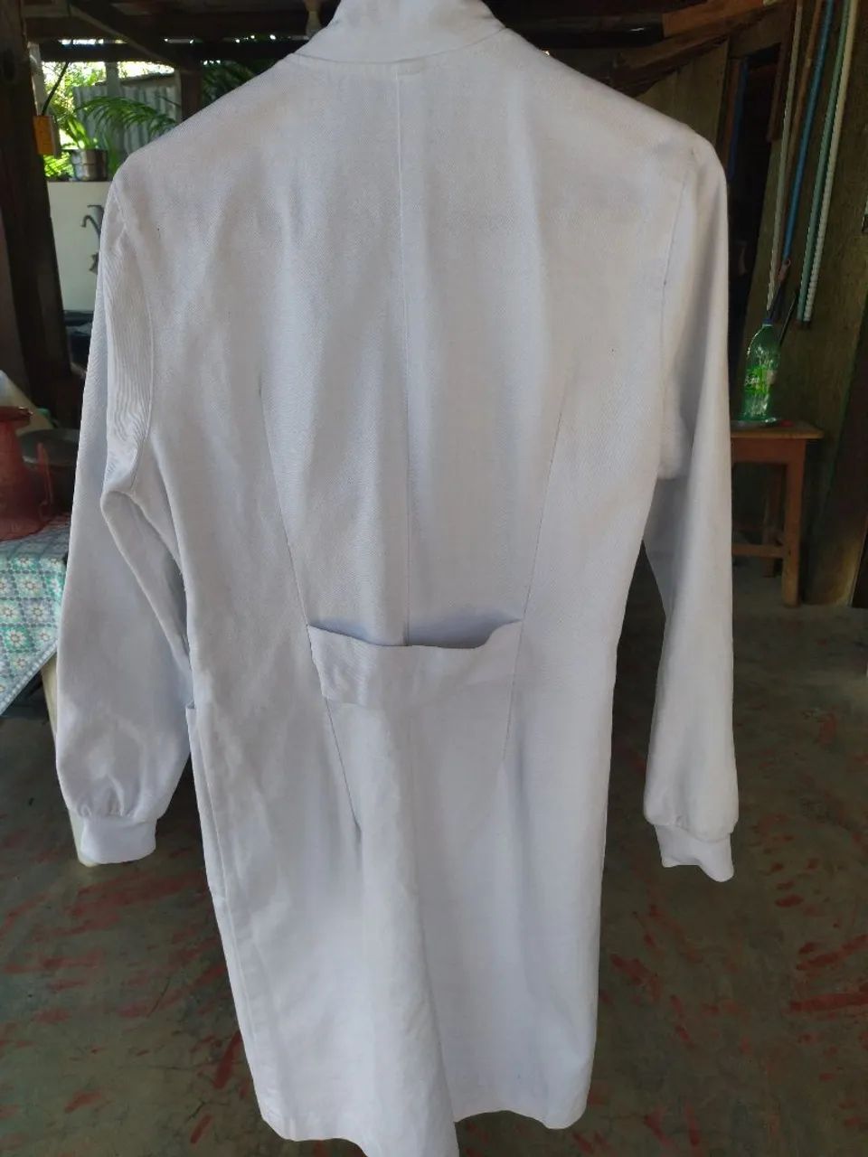 Vende-se jaleco, feminino, tamanho P - Foto 2