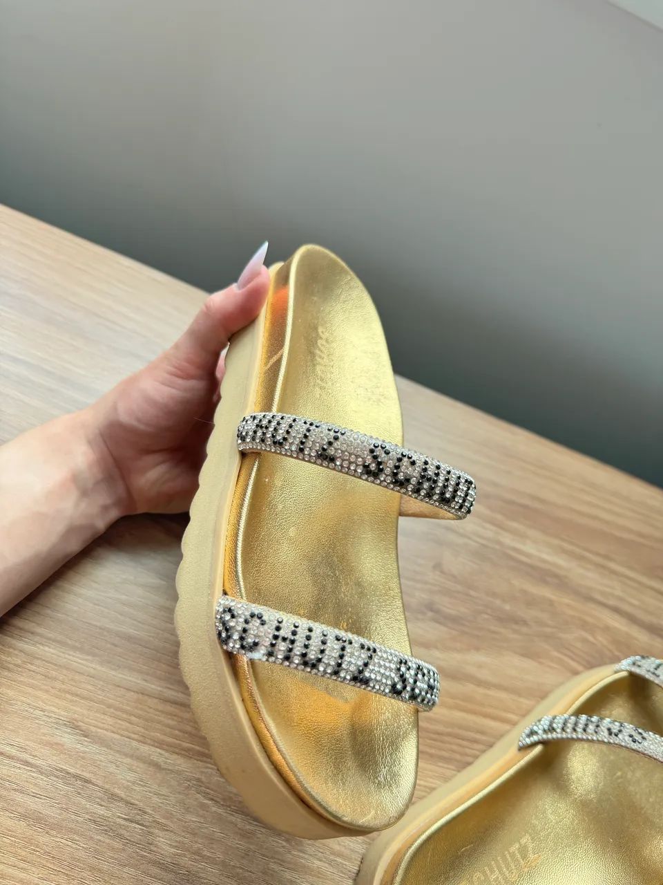 Papete Bless - Schutz