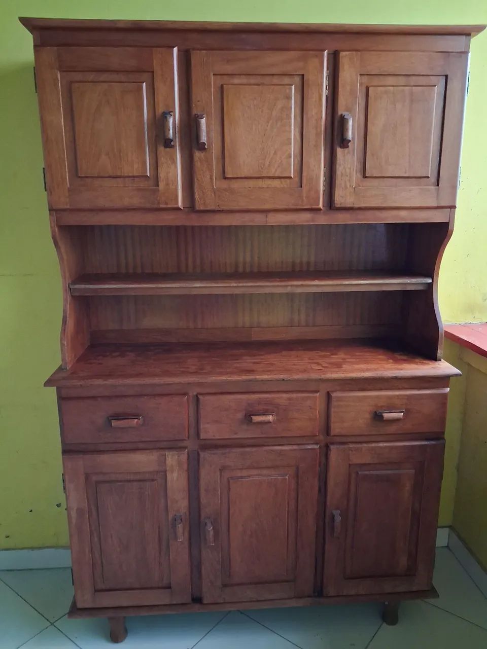 Armário de Cozinha de Madeira