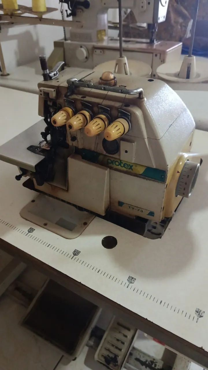 Máquina de costura profissional  - Foto 3