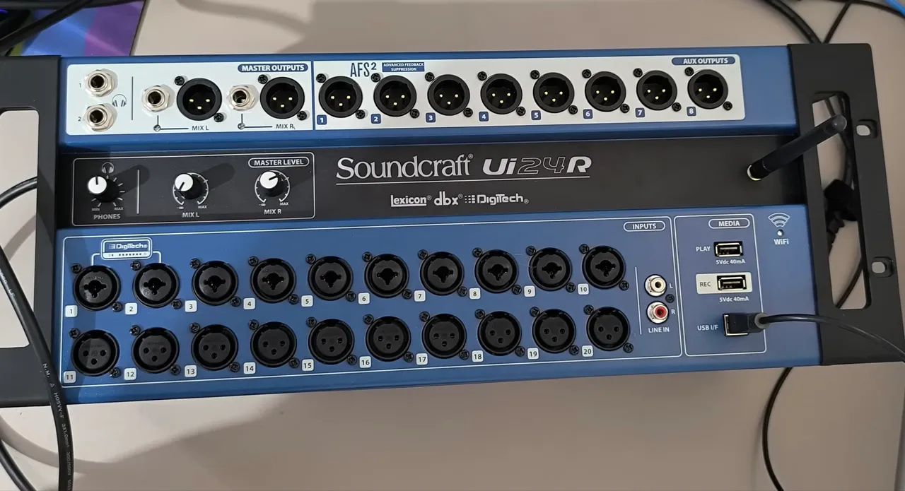 Mesa de Som Digital SondCraft Ui24r - Foto 3
