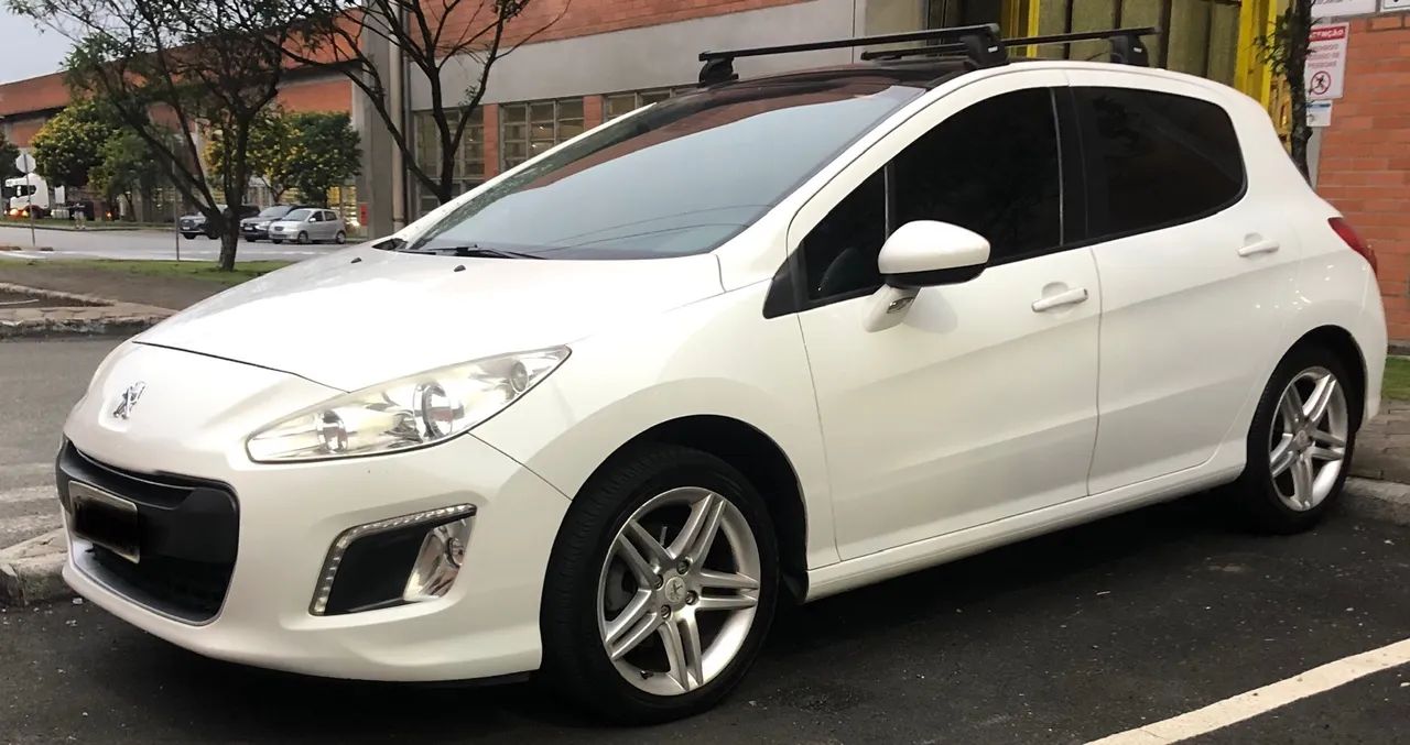 Peugeot 308 308 Feline 2.0 Flex 16V 5p Aut. 2013