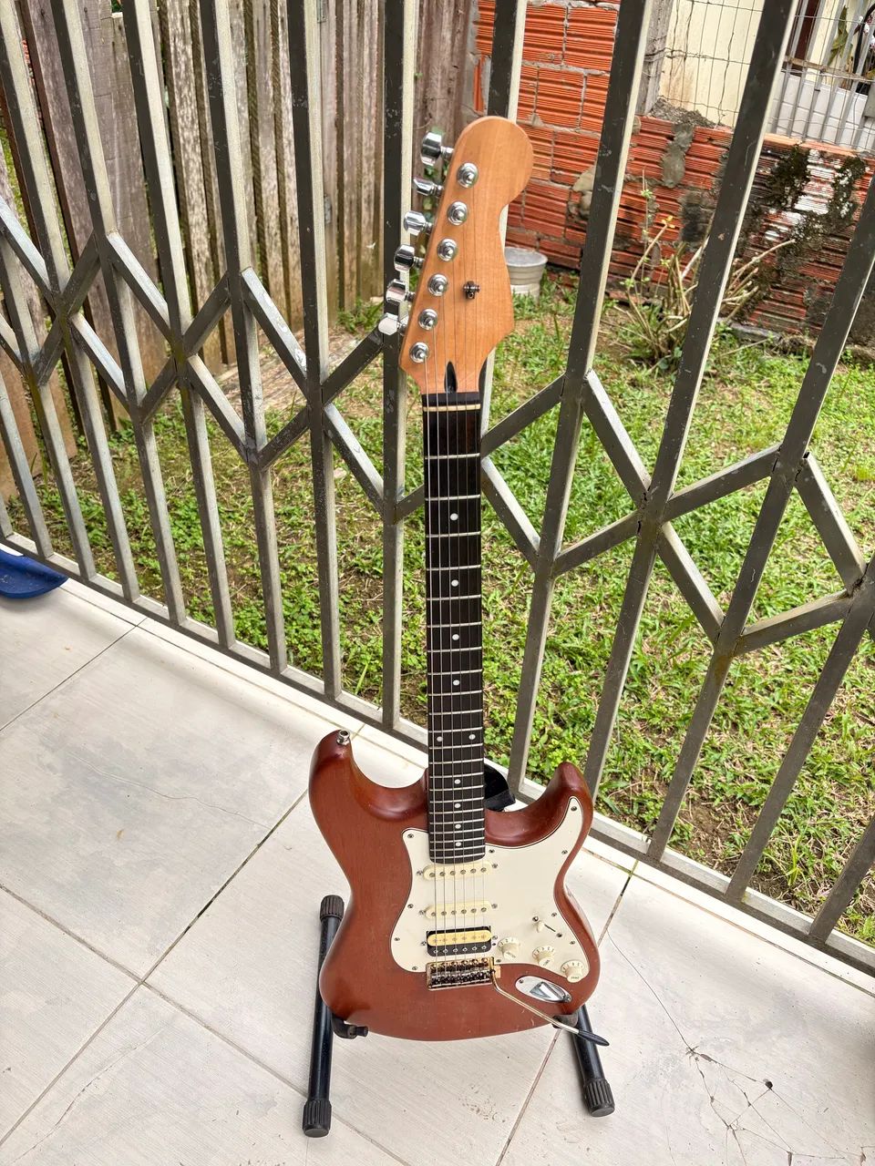 Guitarra Stratocaster Luthier - Foto 2