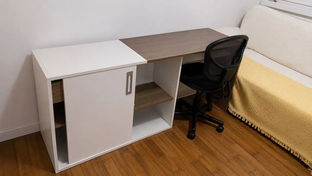 Mesa com cadeiras giratória 