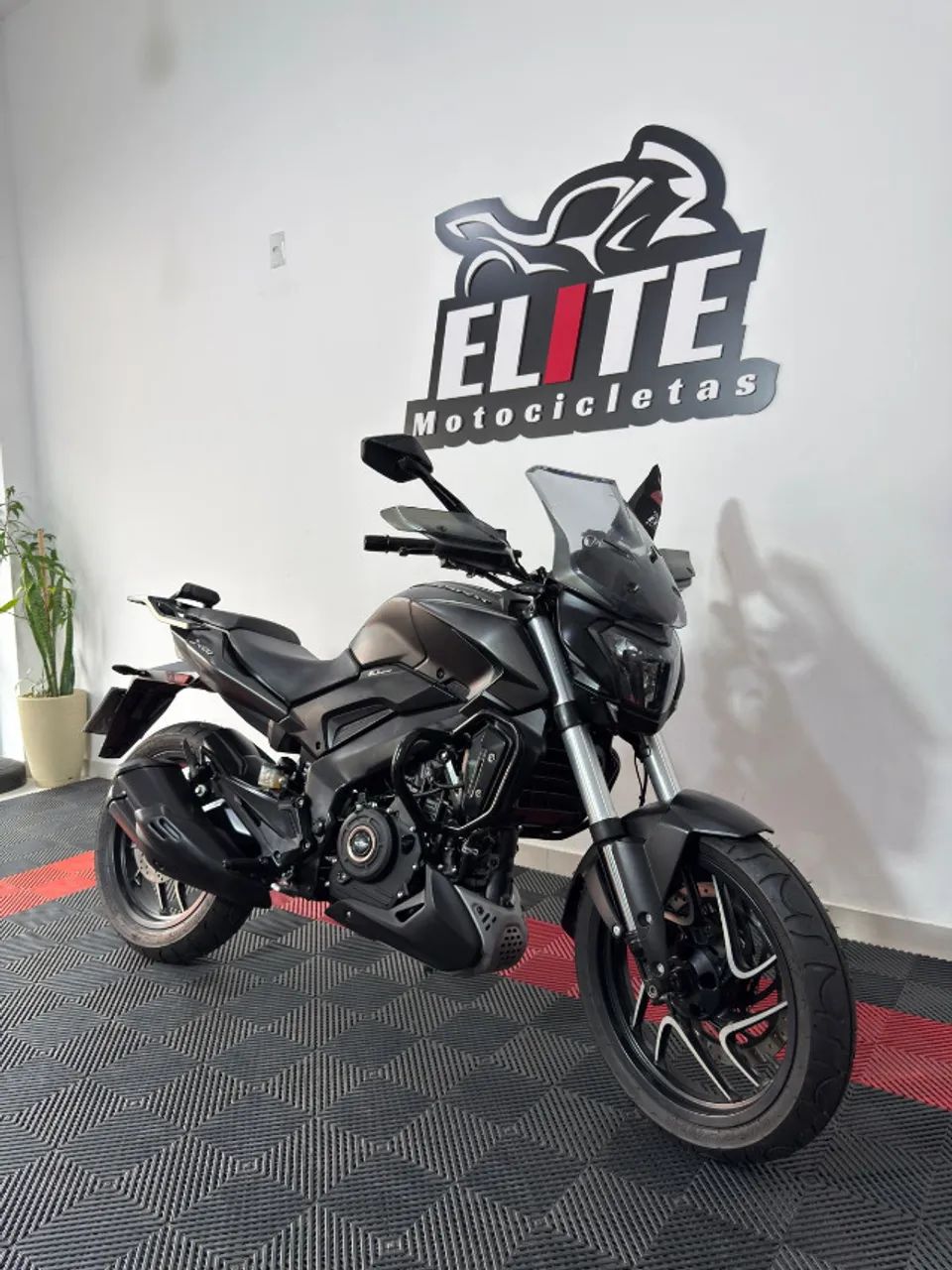 BAJAJ DOMINAR D400T 2023 PRETA  - Foto 3
