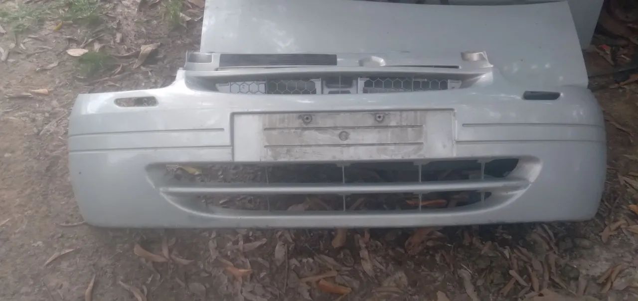 Parachoque renault clio