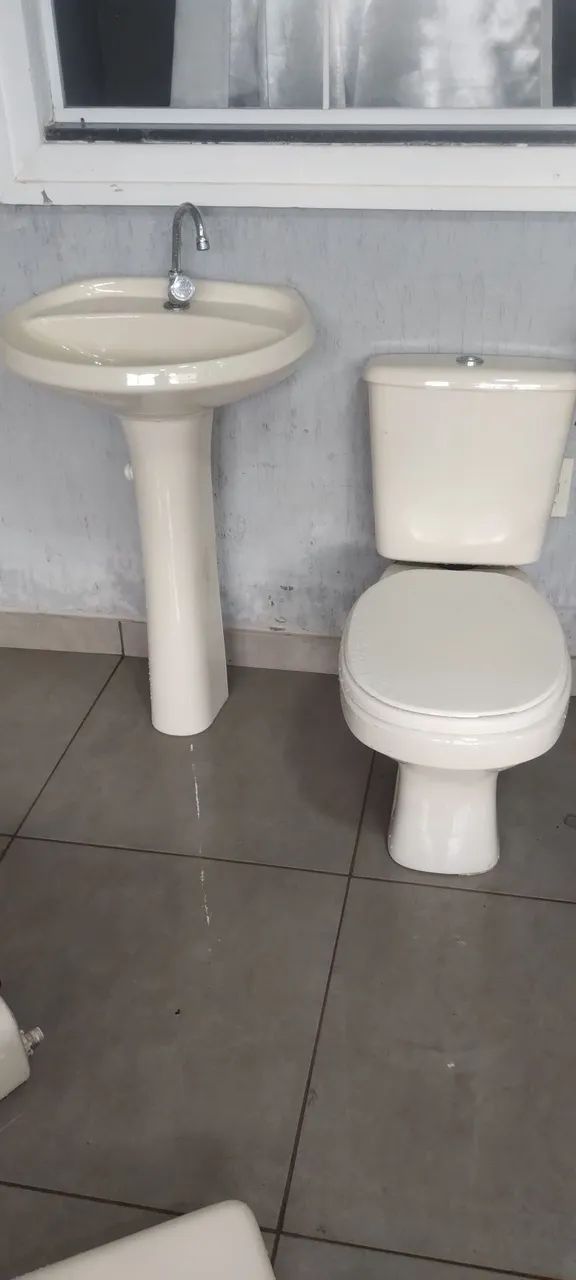 Toilet Set