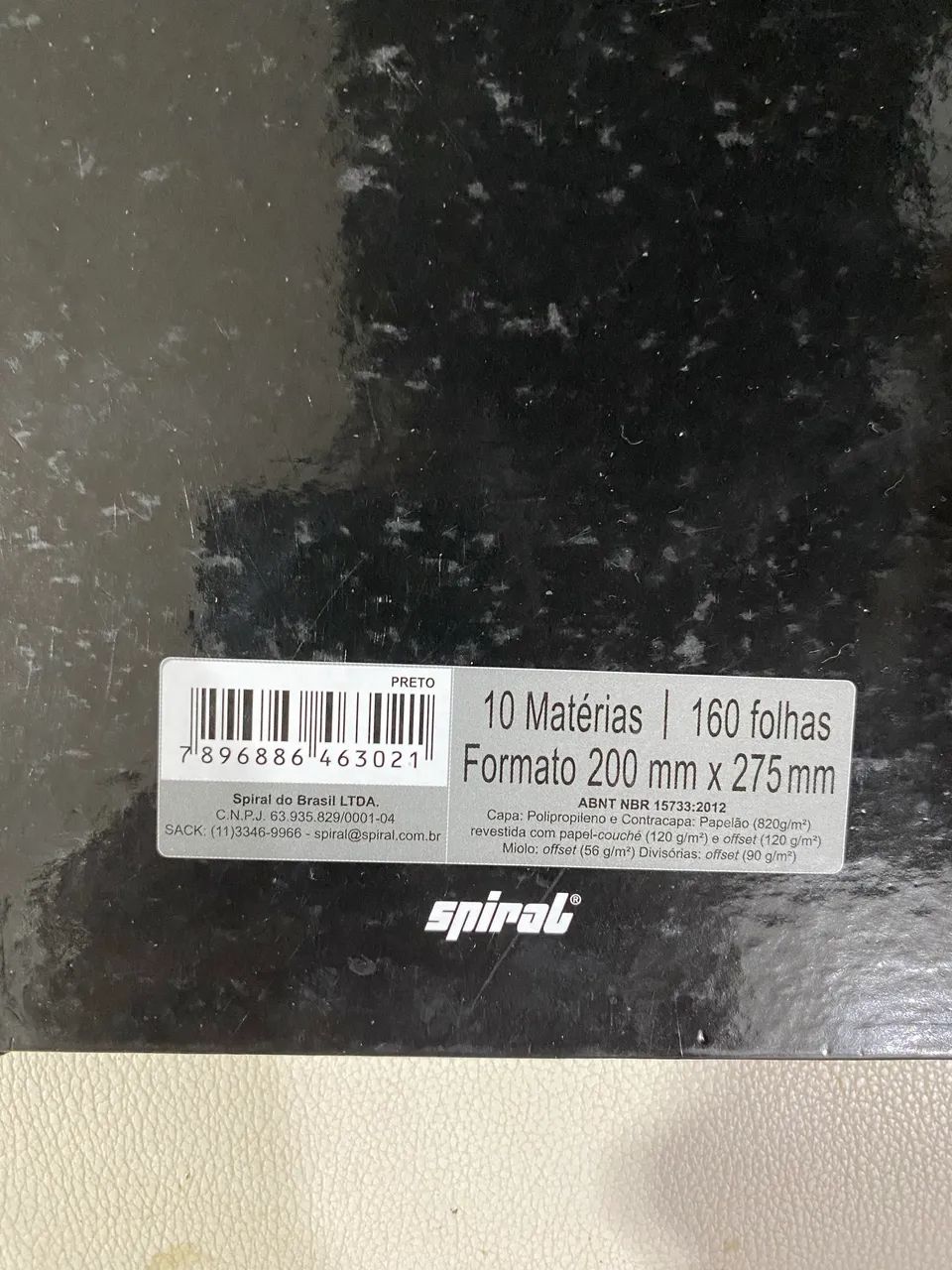 Caderno usado com 175 folhas em branco ( usadas foram retiradas ) - Foto 2