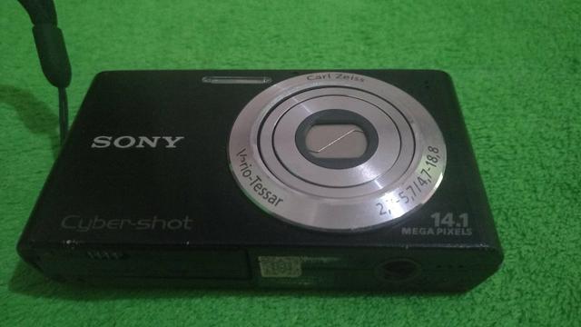 Câmera Sony 14.1 mega pixel - Foto 2