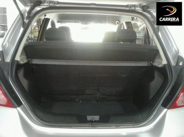 NISSAN TIIDA 1.8 S 16V FLEX 4P MANUAL - Foto 7