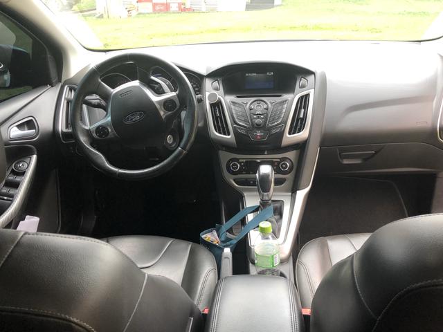 Vendo Focus Hatch SE Plus com farol de xenon e LED - Foto 11