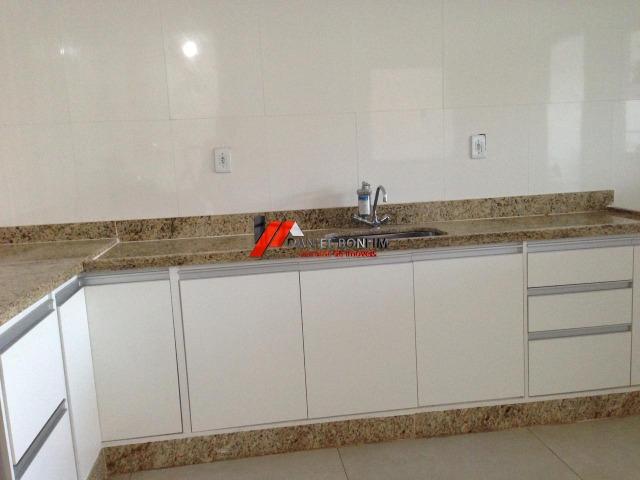 Casa com ótima área e móveis planejados no bairro Cidade Nova - Foto 7