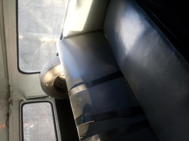 Vendo Kombi de Praça transporte alternativo - Foto 7