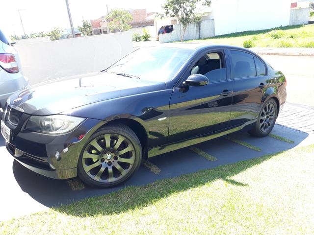 BMW 320 i a top de linha - Foto 2