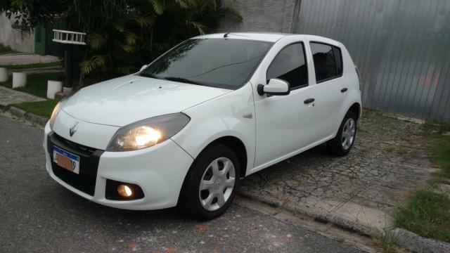 Sandero 1.6 ano 2014 completo