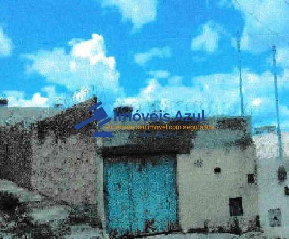 CASA NA RUA LINO DA SÁ RITA EM NOVA SERRANA-MG