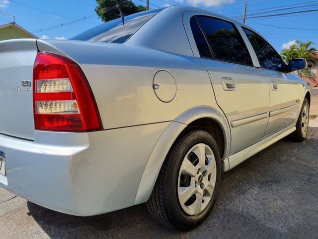 ASTRA SEDAN COMPLETO