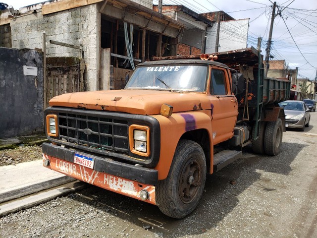 FORD F 700 ANO 79