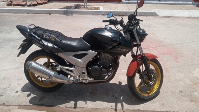 MOTO HONDA CBX TWISTER