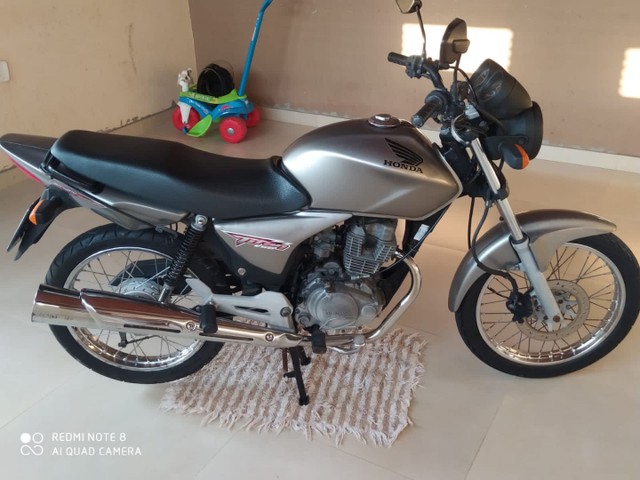 VENDE-SE TITAN 150 ESD COMPLETA