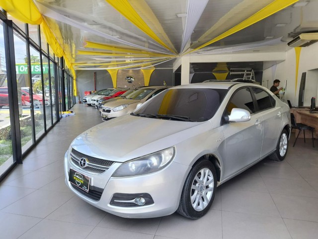 J5 MOTOR VVT *FINANCIAMENTO A PRONTA ENTREGA*