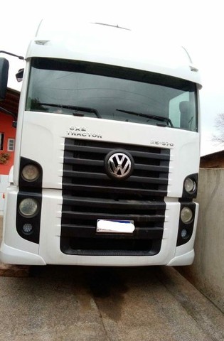 VENDO OU ACEITO TROCA POR CAMINHÃO BAÚ OU CARRO.